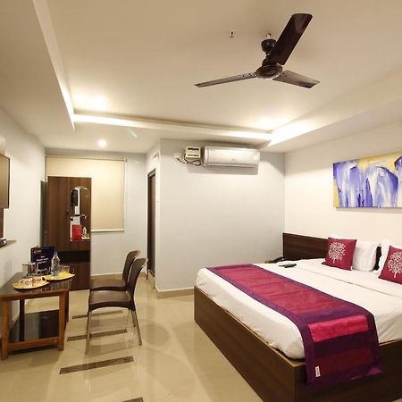 Hotel Mango Leaves Hyderabad Eksteriør billede